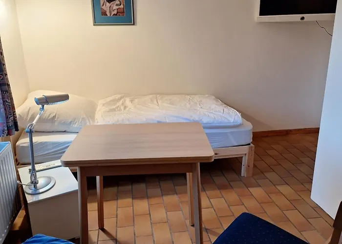 Kleine Ruhige Ferienwohnung, Monteurzimmer * Beelitz